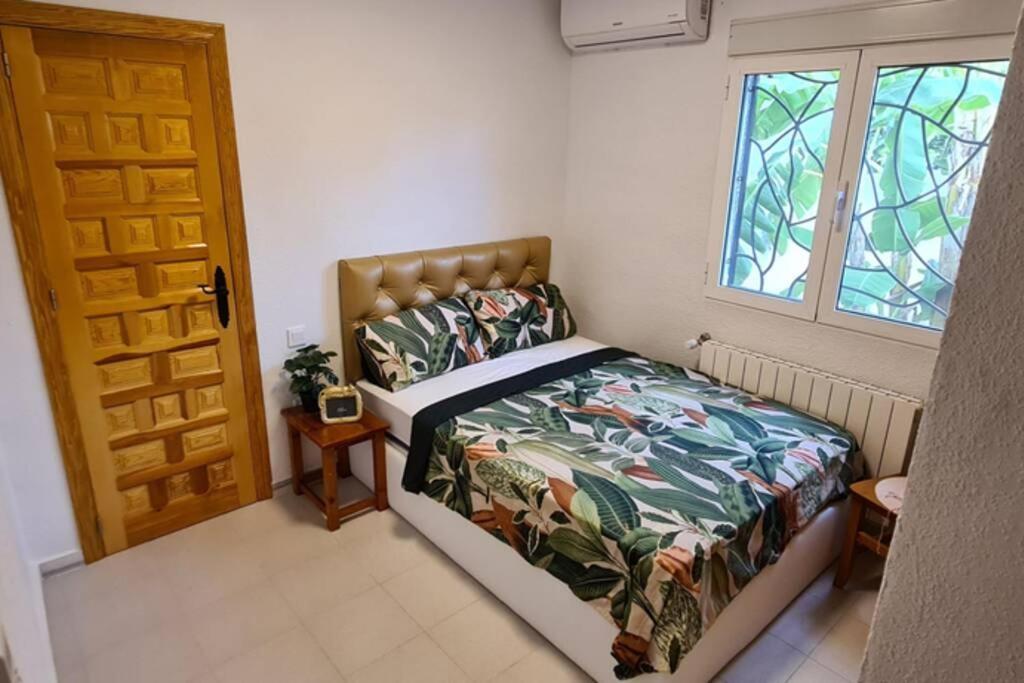 Tropical Paradise Villa In Τορεβιέχα Εξωτερικό φωτογραφία